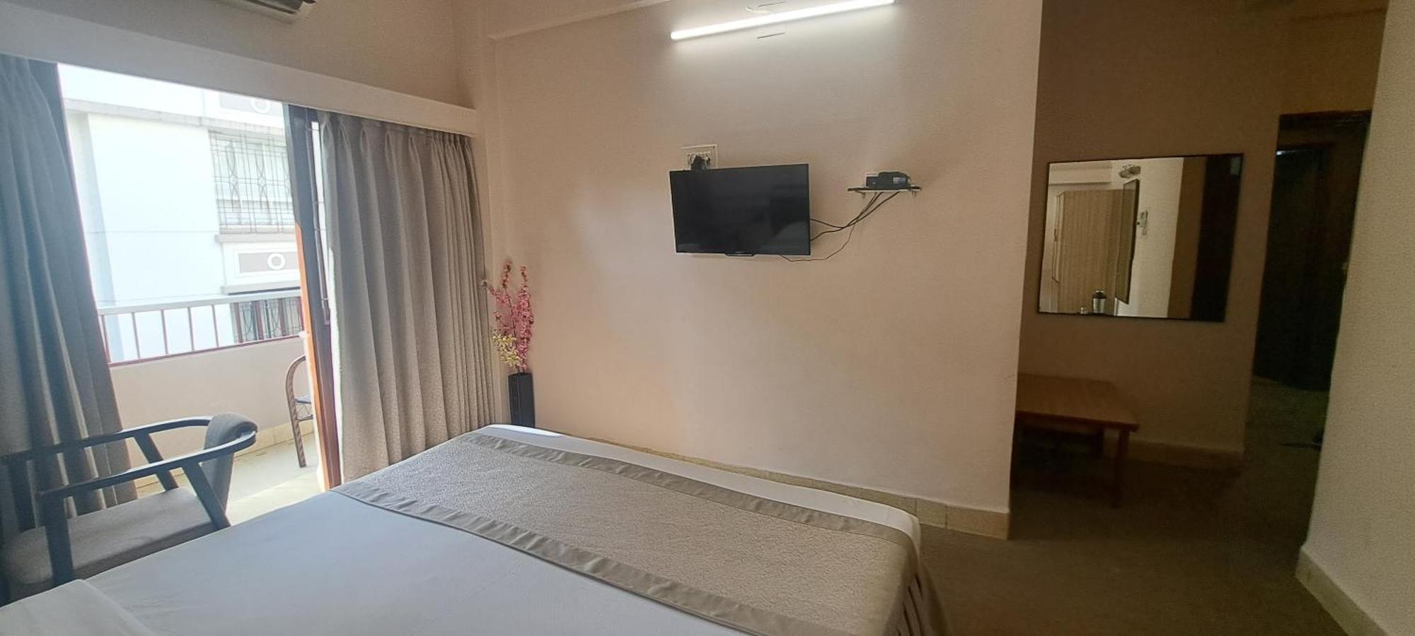 Hotel Swaroop Pune Extérieur photo